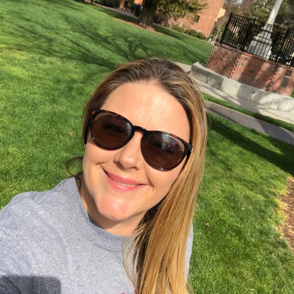 Meet your Posher, Stacy - Picture 1 of 1